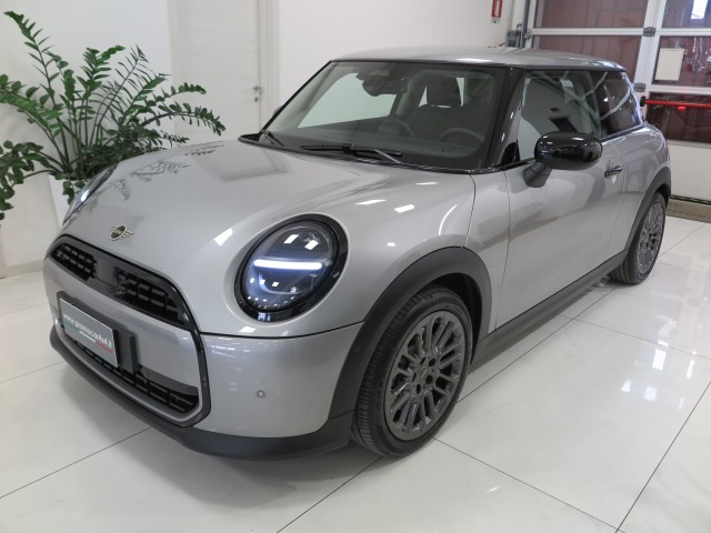 Mini Cooper C 3p 1.5i Essential Trim