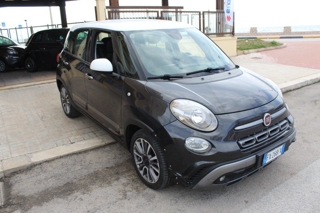 FIAT 500L 1.6 Multijet 120 CV Cross 10.950,00 €