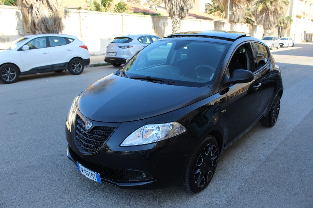 LANCIA Ypsilon 1.3 MJT 16V 95 CV 5 porte S&S S