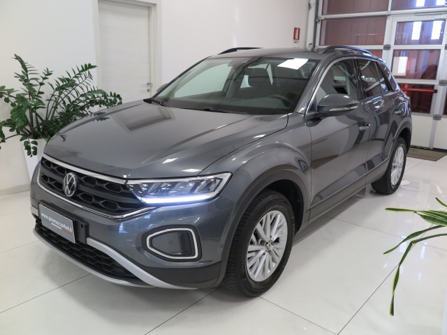 Volkswagen T-Roc 1.0 tsi Life 110cv